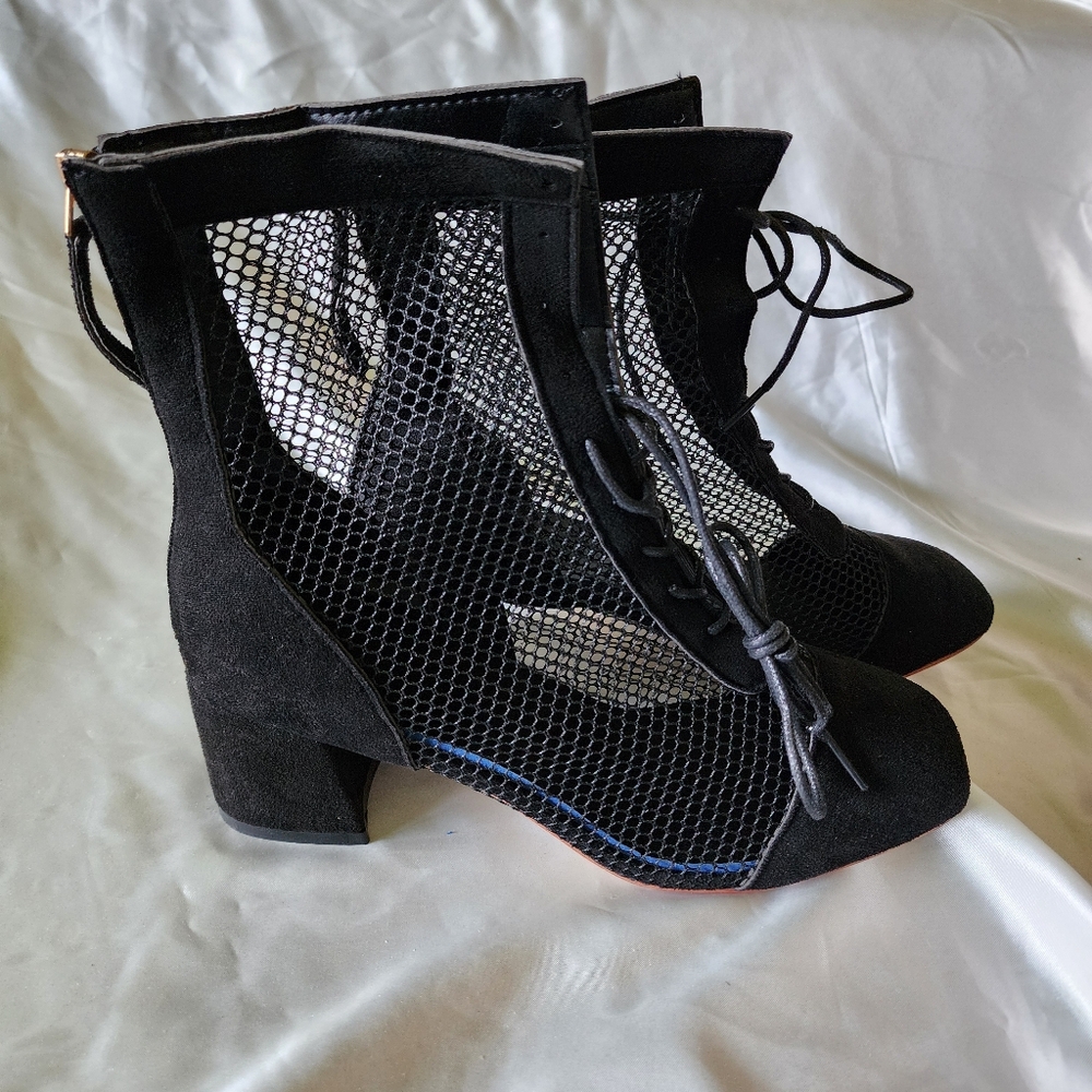 Elegant Black Mesh And Suede Ankle Boots - Picture 6 of 7